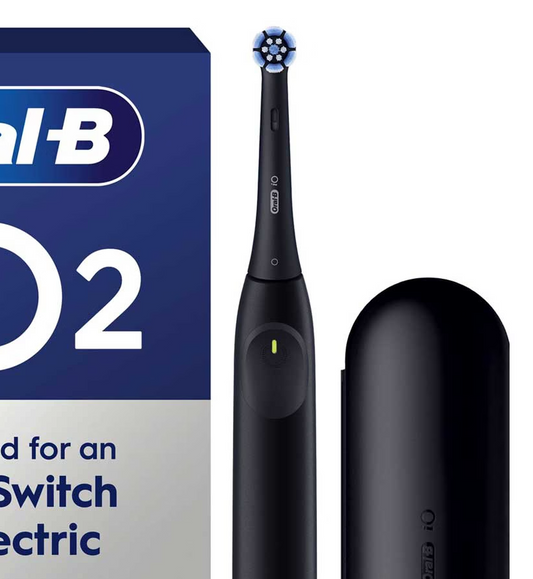 Oral-B iO2 Night Black Electric Toothbrush + Travel Case